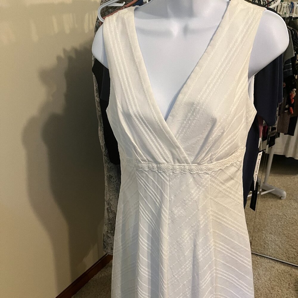 WHITE DRESS BARN DRESS SIZE 4 MIDI LENGTH FULLY LINED OPEN BACK